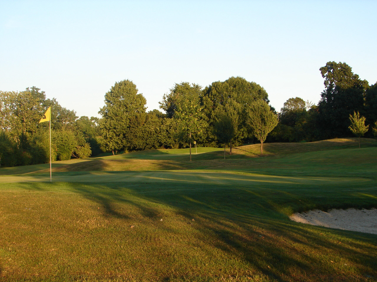 Vue d'un green du Golf de Saint-Lô.